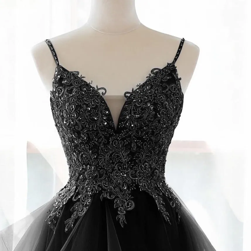 Fashionable Charming Evening Dress