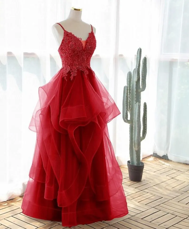 Fashionable Charming Evening Dress