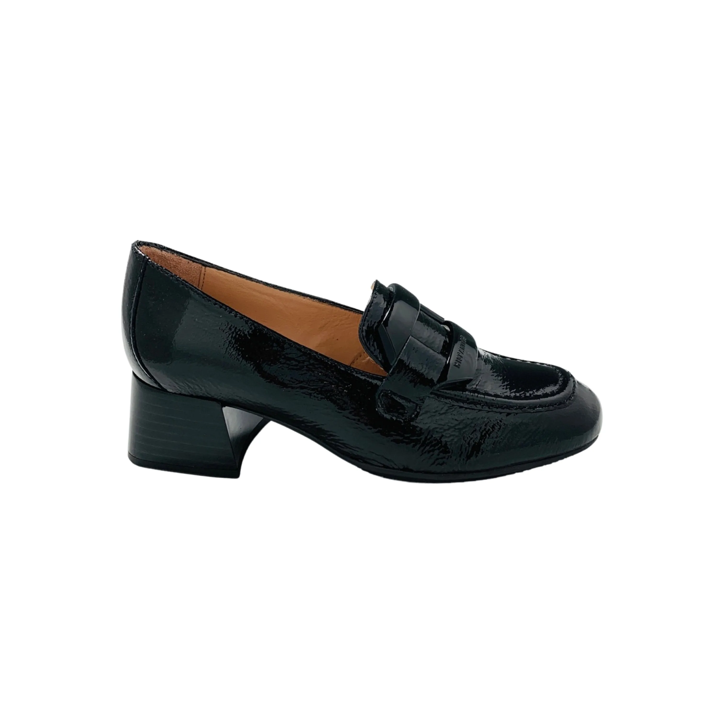 HI232570 Etna Black Patent Low Heel Loafer