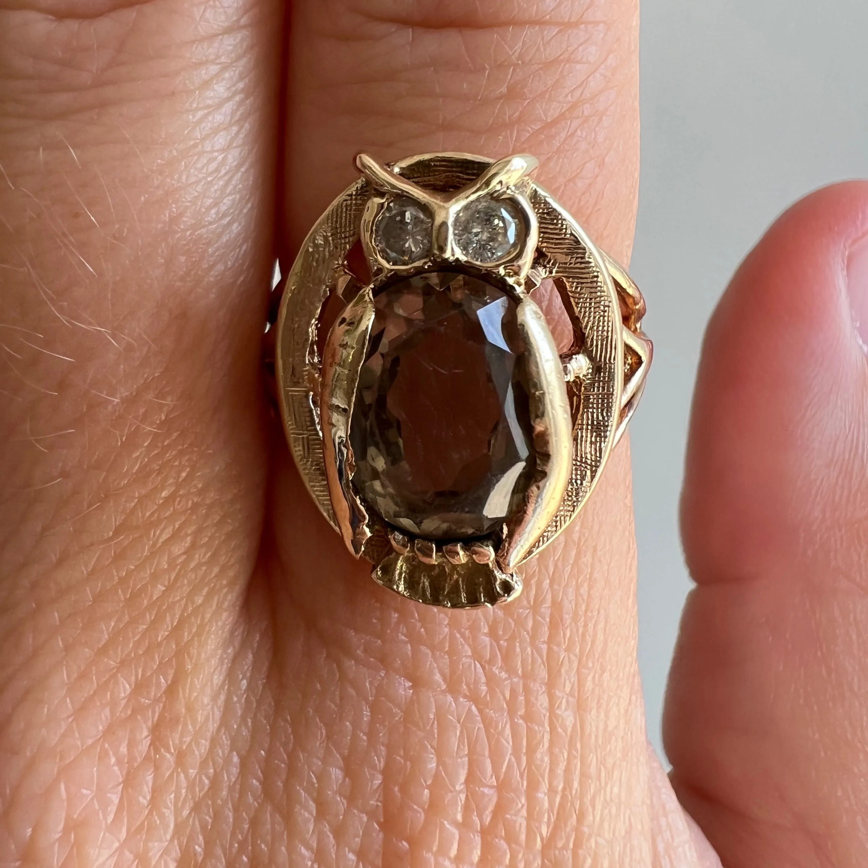 V I N T A G E // mid century wisdom / 14k smoky quartz and diamond owl ring / size