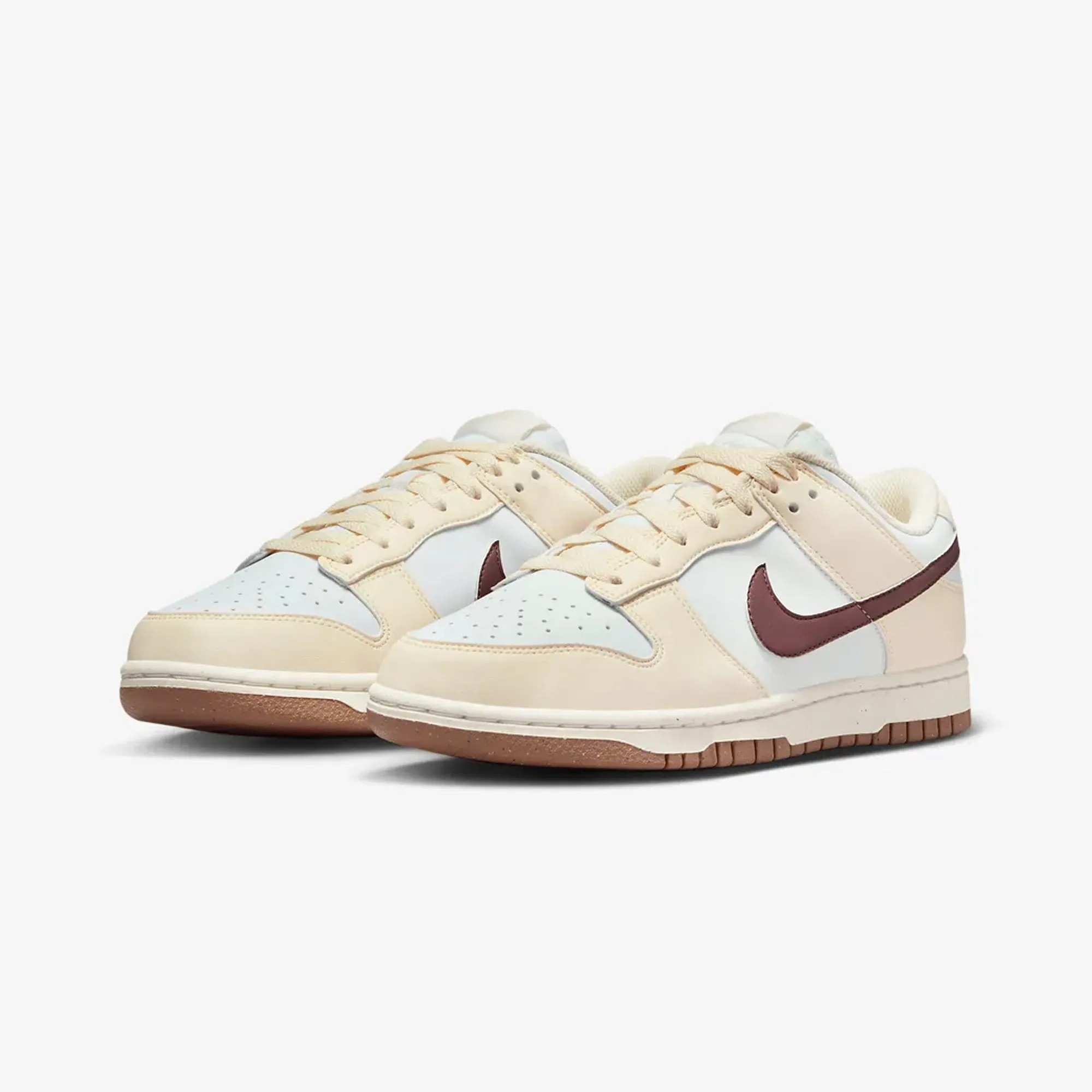 WMN'S DUNK LOW 'COCONUT MILK/SMOKEY MAUVE-SUMMIT WHITE'